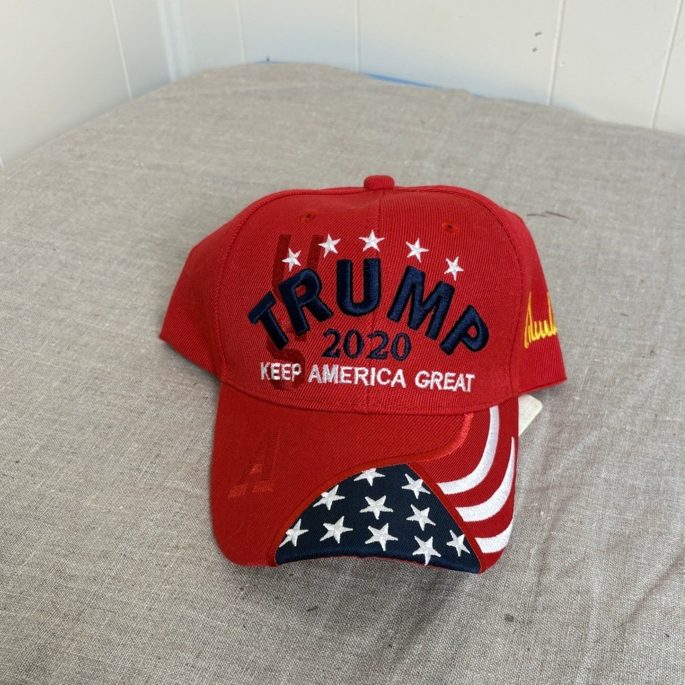 Donald Trump Baseball Hat Unisex OS Red Keep America Great 2020 Signature Flag